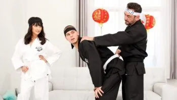Cobra Bi – Scene 1