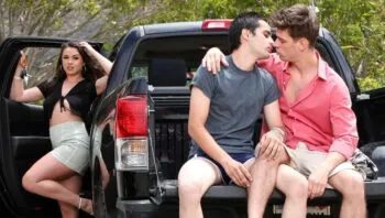 Bi Hitchhikers – Scene 2